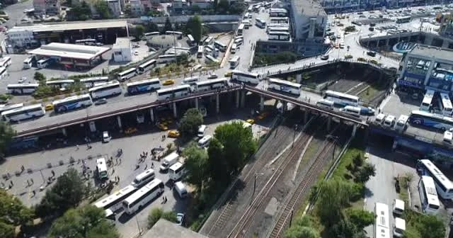 Otogarda dönüş yoğunluğu havadan görüntülendi
