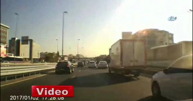 İstanbul trafiğinde tehlikeli hareketler