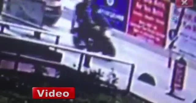 Kadıköy'de kasklı saldırgan dehşeti