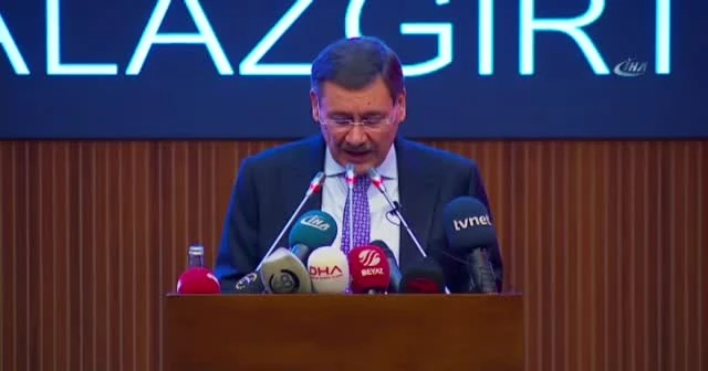 Melih Gökçek istifa etti