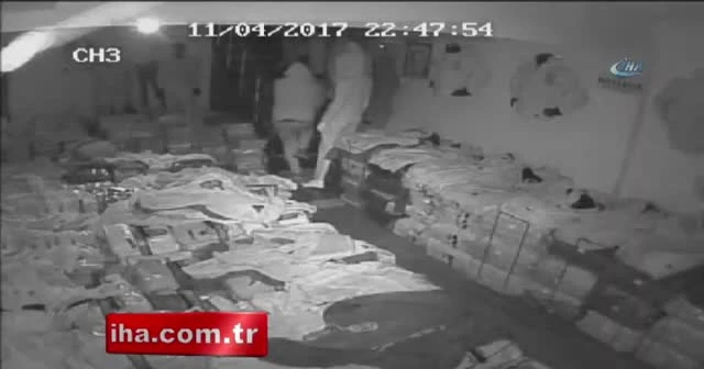 10 dakika içinde mağazayı soyup soğana çevirdiler