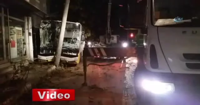 Direksiyon başında kalp krizi geçiren otobüs şoförü dehşet saçtı
