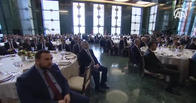 2019 yılına kadar ücret dengesinin kurulacağına inanıyorum
