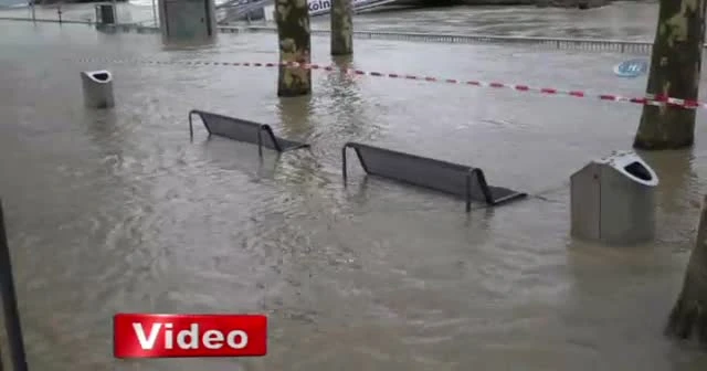 Almanya’da Ren Nehri taştı