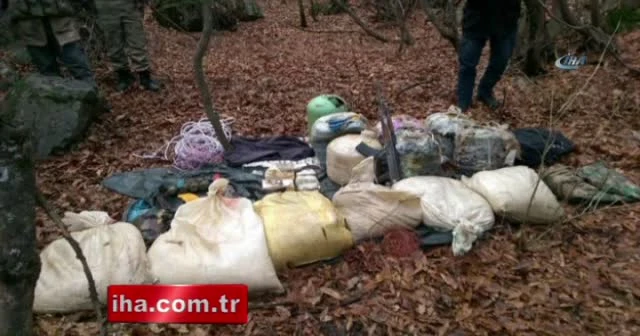 Hakkari’de tuzaklanmış bir araç imha edildi
