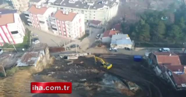 Heyelan bölgesi drone ile görüntülendi
