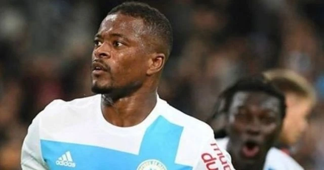 Patrice Evra Galatasaraylılara seslendi!