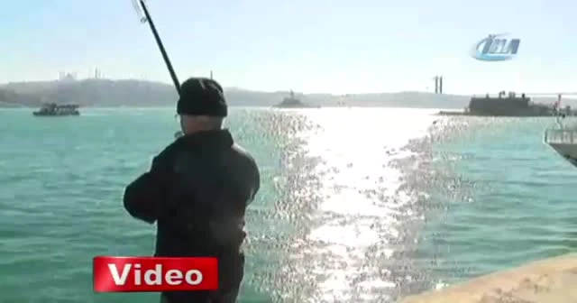 Rus savaş gemisi İstanbul Boğazından geçti