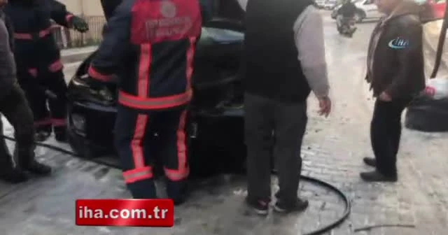 Seyir halindeki cip alev alev yandı