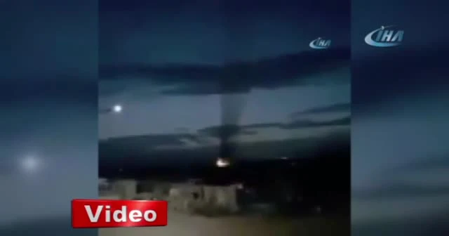 TSK, Afrin’i obüslerle bombardımana tutuyor