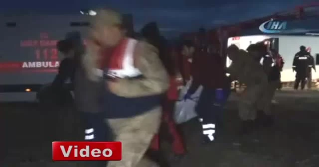 Van’da feci trafik kazası: 2 ölü, 21 yaralı