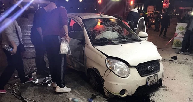 Kontrolden çıkan otomobil faciaya neden oluyordu