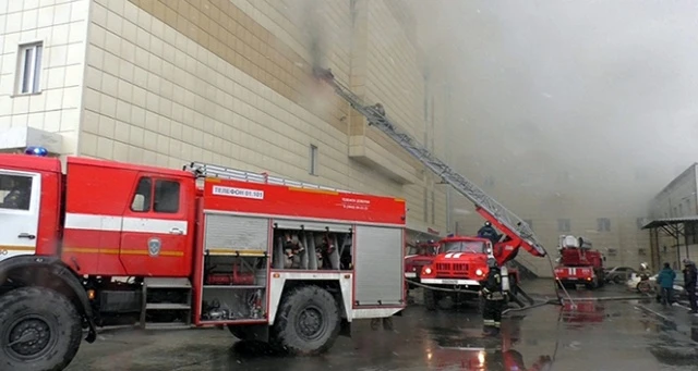 Rusya'daki AVM yangınında ölü sayısı 53'e yükseldi