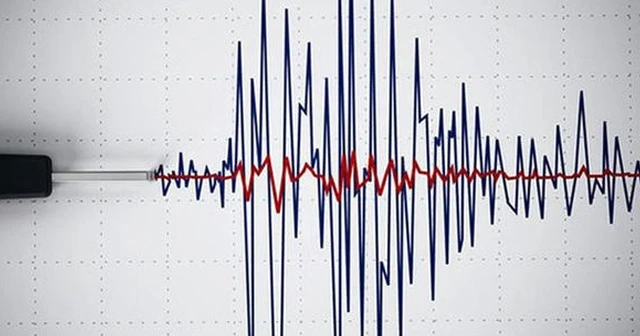Bolu'da 4.8 büyüklüğünde deprem: Çevre illerden de hissedildi