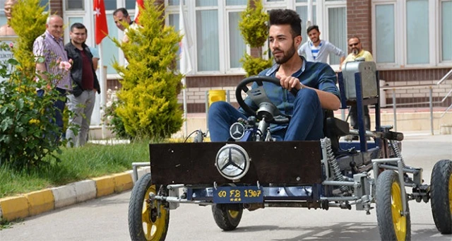 Öğrenciler hurdalardan iki bin liraya otomobil yaptı