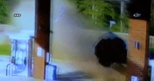 Metrelerce uçtu, yürüyerek aracından çıktı