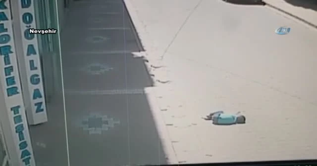 Suriyeli küçük çocuk 2. kattan düştü