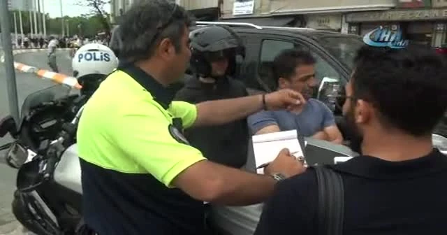 Taksim Meydanı'nda trafik polisi itfaiye gerginliği