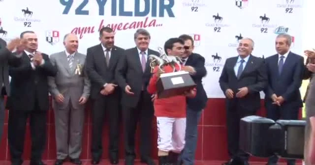 92. Gazi Koşusu’nu Ahmet Çelik kazandı
