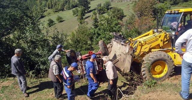 Kastamonu’da devrilen traktörün altında kalan sürücü öldü
