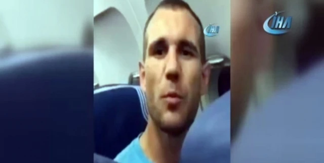 Rusya'da ırkçılık yapan yolcu gözaltına alındı