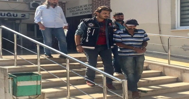 Bir kilo esrarla yakalandılar