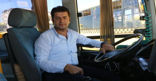 Kahraman şoför, kalp krizi geçiren yolcusunu hastaneye yetiştirdi