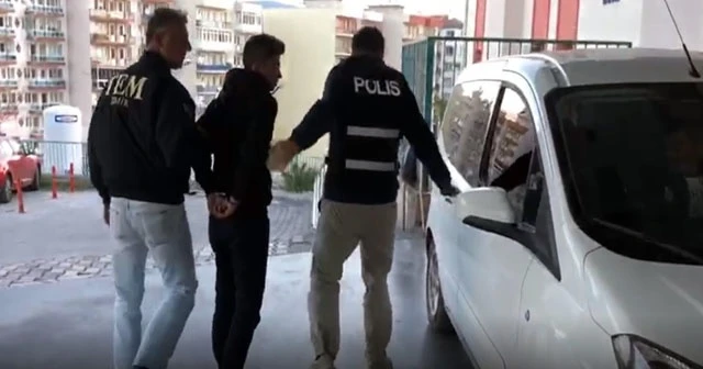 Örgüt sempatizanları yol kapatmak isteyince vatandaşlar kovaladı