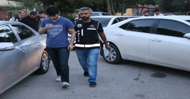 Polis ve askeri okullardan atılan FETÖ'cülere operasyon