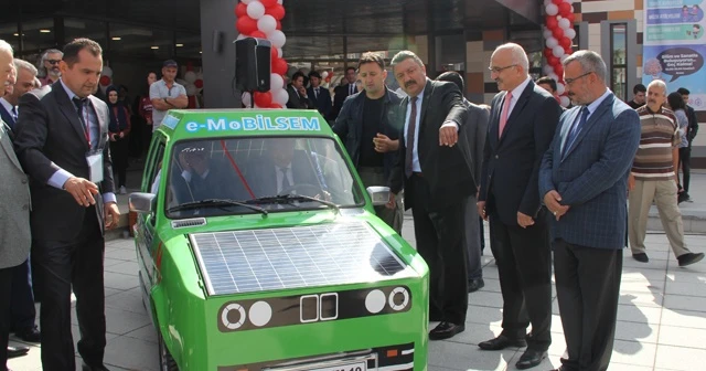 Hurda araçtan güneş enerjili otomobil yaptılar