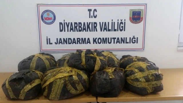 Önü kesilerek durduruldu, 73 kilo 840 gram esrar ele geçirildi