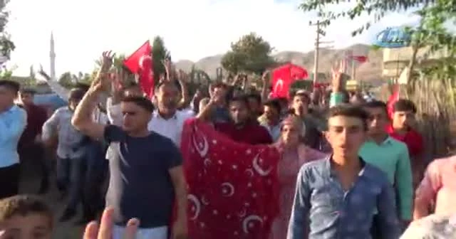 Silopi’de ‘Teröre Lanet’ yürüyüşü