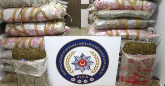Sürat teknesiyle getirilen 1,5 ton skunk yakalandı