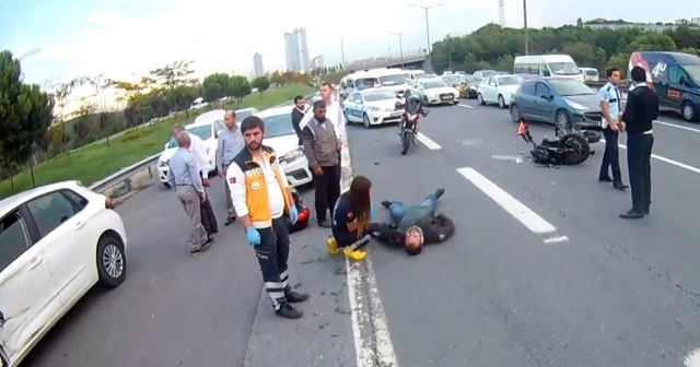 TEM otoyolunda EDS'den kaçan sürücü motosiklete çarptı: 1 yaralı