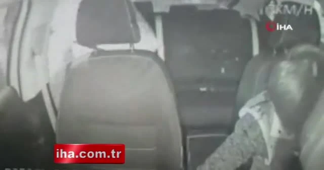 Bayrampaşa'da ‘turkuaz taksi' sürücüsüne silahlı saldırı kamerada