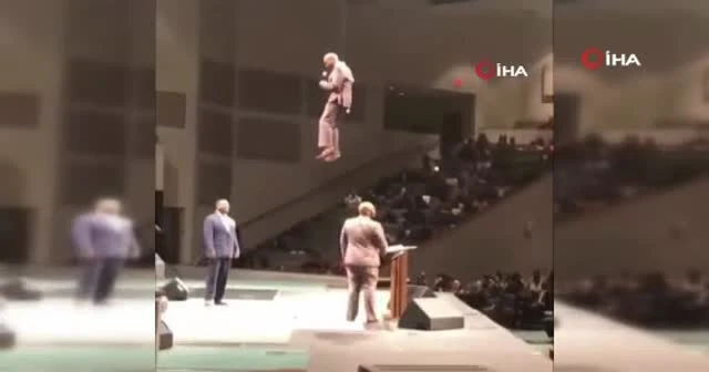 Uçan rahip ABD’de gündem oldu