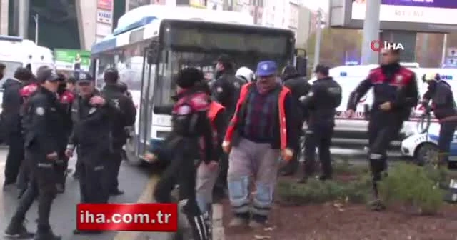 Ankara'da belediye otobüsü yayaların arasına daldı