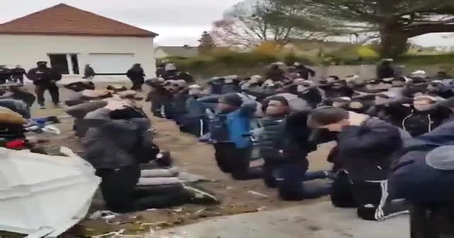 Fransa'da çok sayıda lise öğrencisi gözaltına alındı