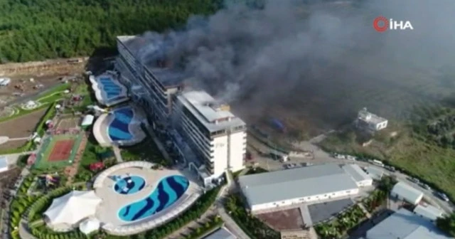 Hatay'da termal otelde yangın havadan görüntülendi