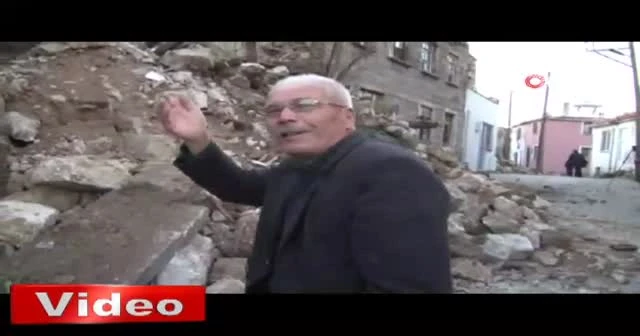 Ayvacık'taki depremin bilançosu gün ağarmasıyla gözler önüne serildi