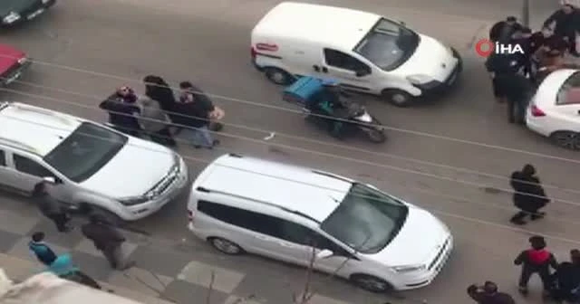 Başkentte sürücülerin korna tartışması meydana savaşına döndü
