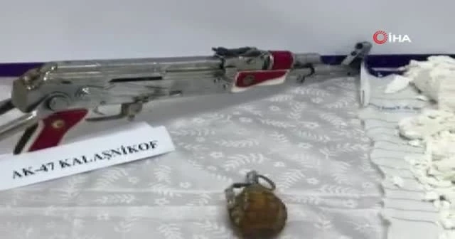 Eylem hazırlığındaki teröristler el bombaları ve mühimmatlarla yakalandı