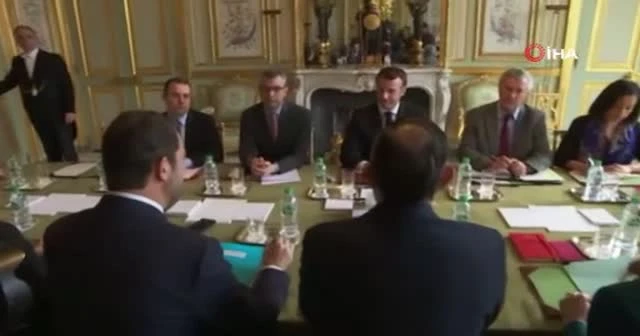 Macron, Şanzelize'yi kapatmaya hazırlanıyor