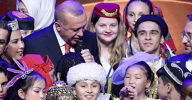 Cumhurbaşkanı Erdoğan’dan çocuklarla düet