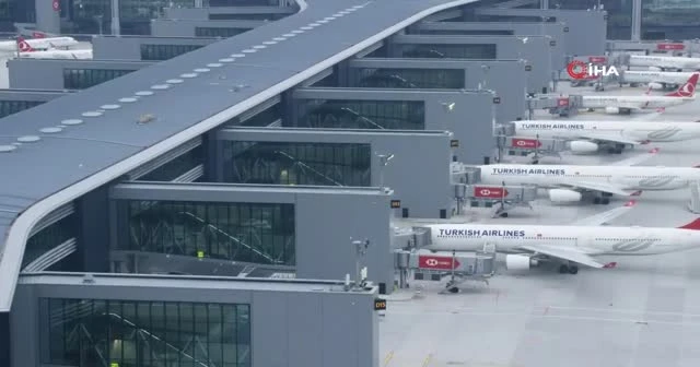 İstanbul Havalimanı’ndaki son durum havadan görüntülendi