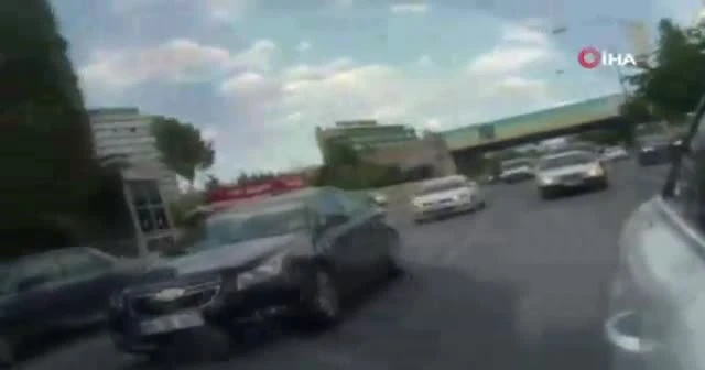 Bahçeli’den “Aziz İstanbul” eşliğinde Ankara turu