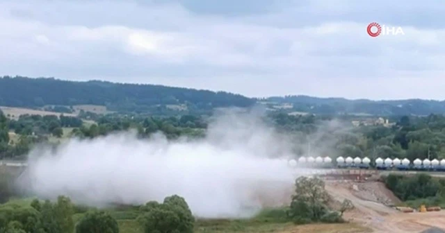 Kireç yüklü tren böyle devrildi