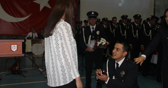 POMEM Mezuniyet töreninde sürpriz evlenme teklifi