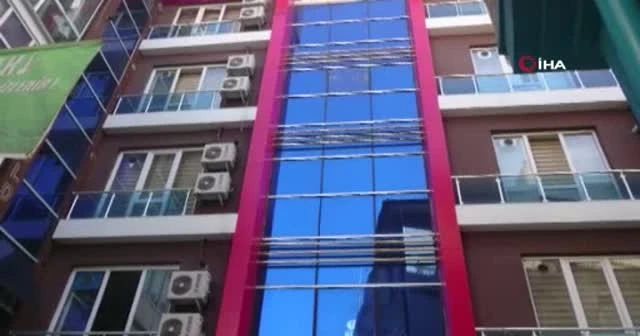 Arkadaşının ittiği üniversiteli genç kız asansör boşluğuna düştü