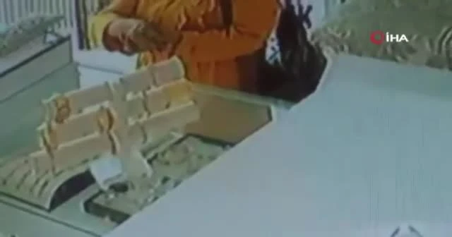 16 bin liralık bileziği çalıp kayıplara karıştı